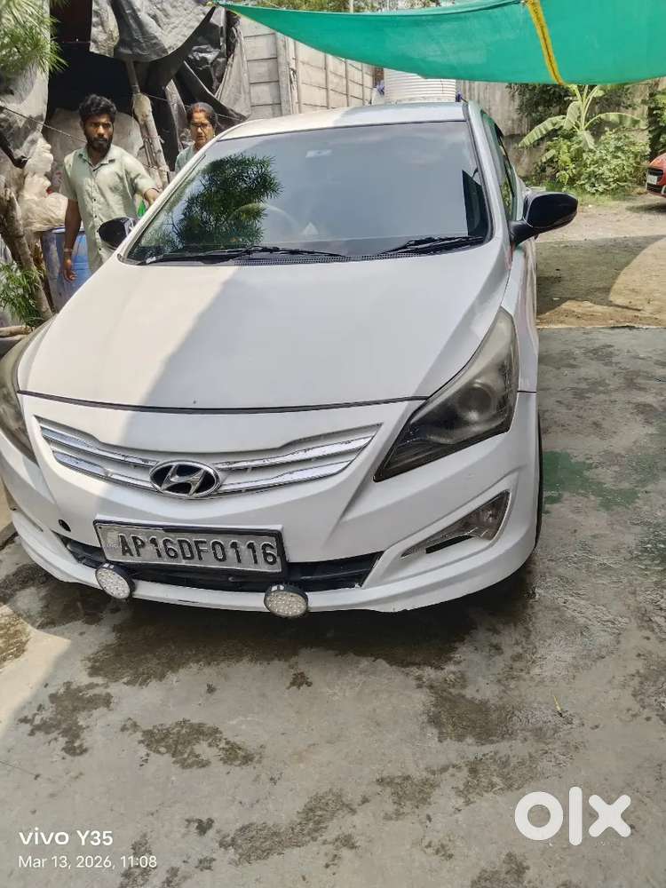 Hyundai Verna 2015