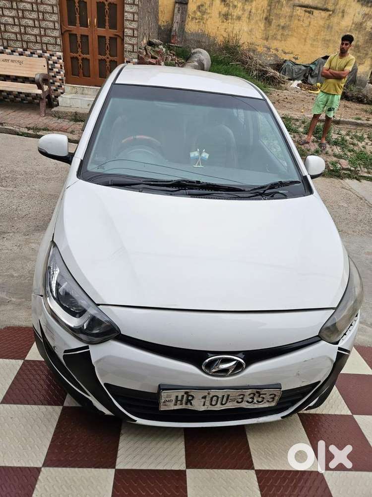 Hyundai I20 2013 Cng & Hybrids Well Maintained