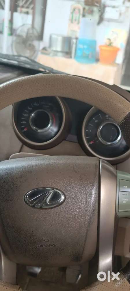 Mahindra Xuv500 2012 Diesel 11000 Km Driven