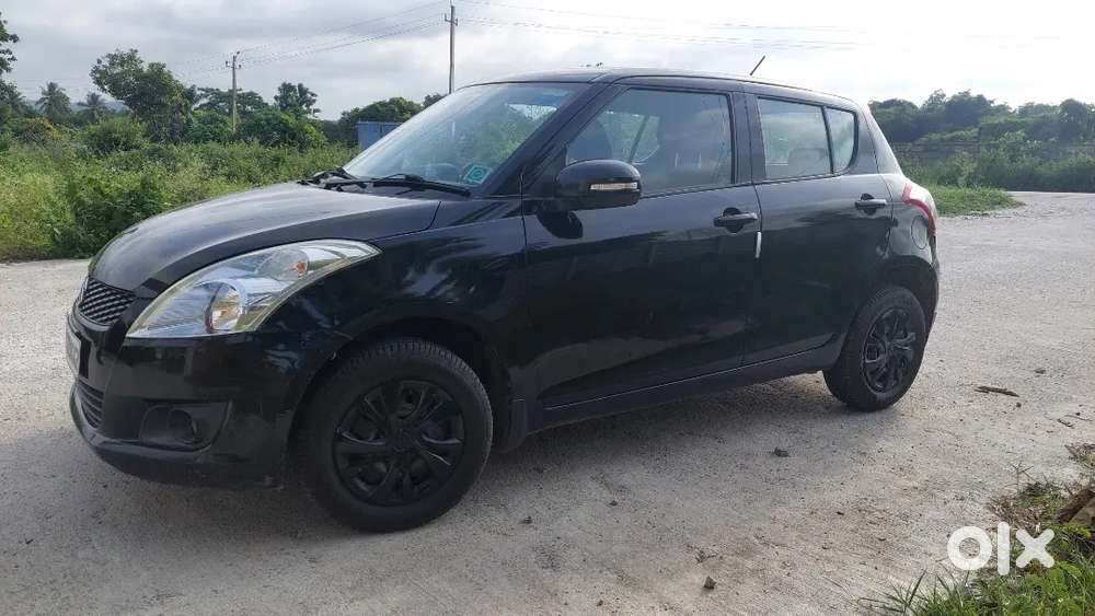 Maruti Swift Vxi 2014 - Dark Knight Edition