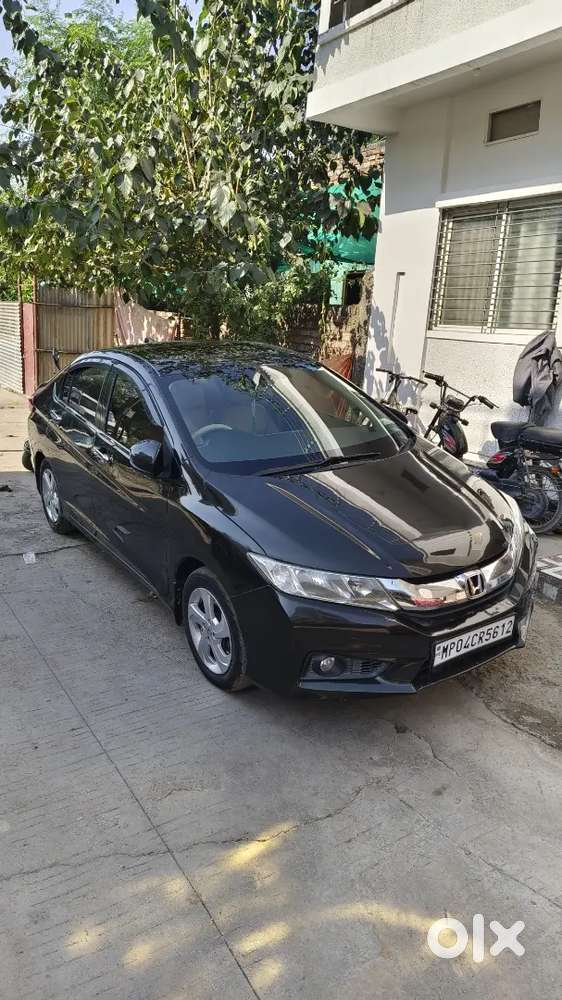 Honda City 2017  Petrol Brand New Condition( Shop Fitted Cng)