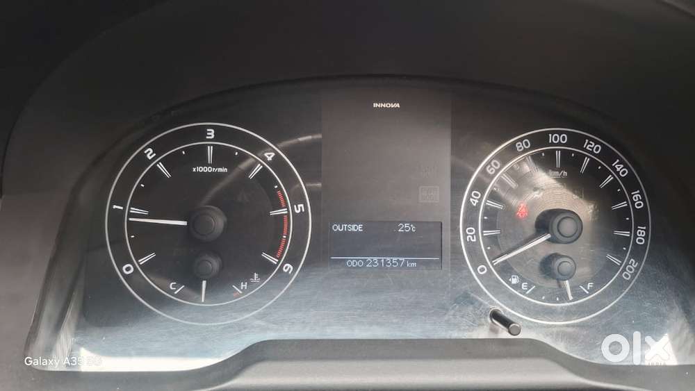 Toyota Innova Crysta 2.4 Gx Mt 8s, 2017, Diesel