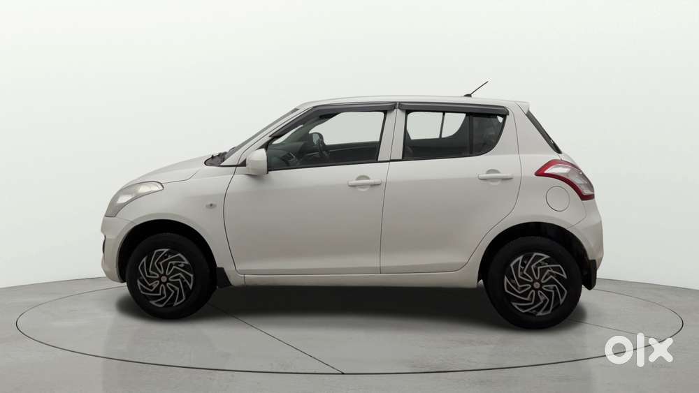 Maruti Suzuki Swift 1.2 Lxi (o), 2017, Petrol