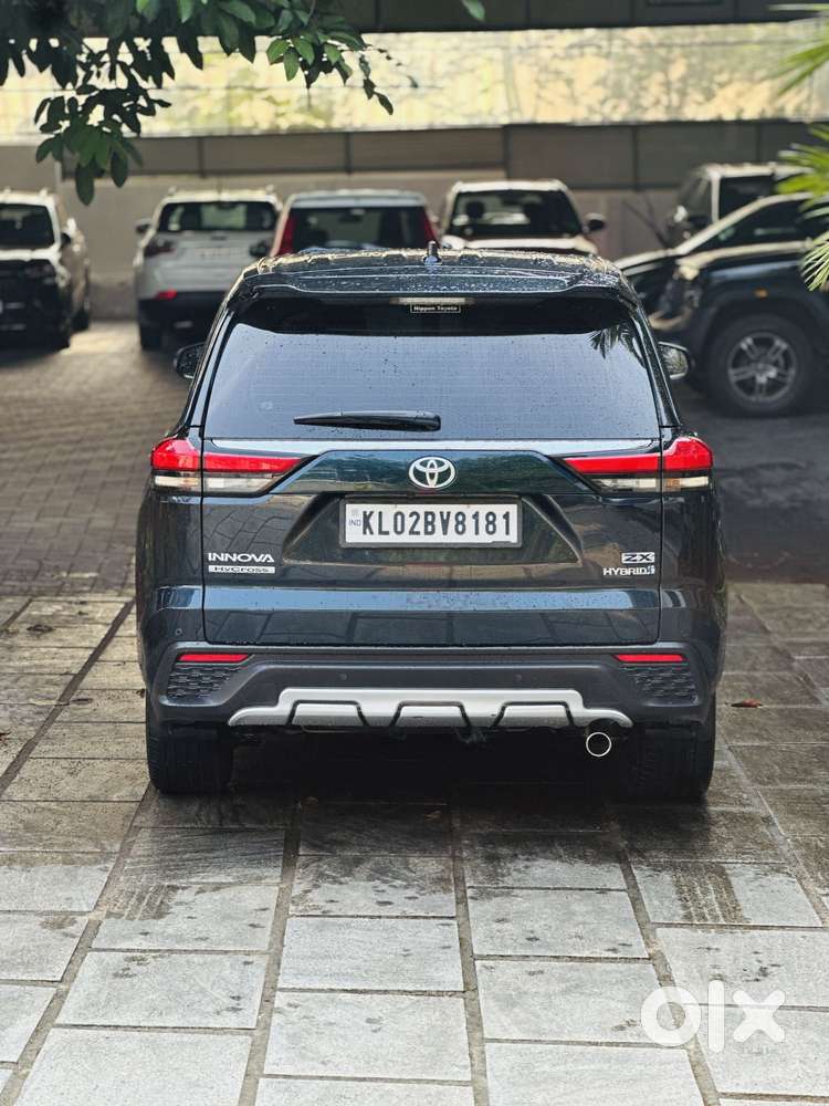 Toyota Innova Hycross 2.0 Zx (o) Hybrid 7 Str, 2024, Petrol