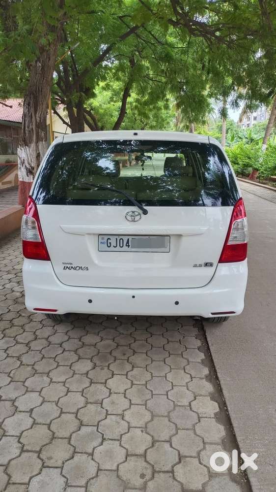 Toyota Innova 2.5 E Diesel Ms 7-seater, 2014