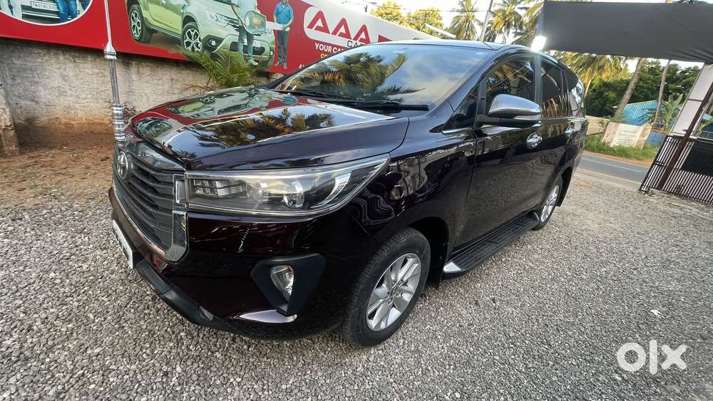 Toyota Innova Crysta 2.4 V 8 Str, 2016, Diesel