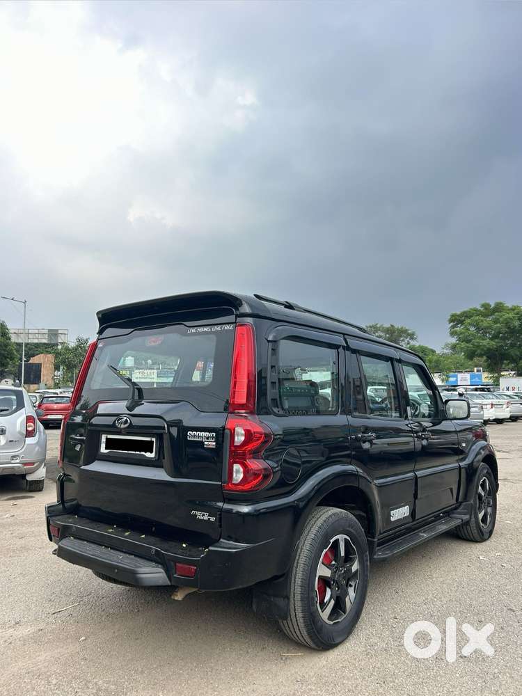 Mahindra Scorpio Classic 2.2 S 11 Mt 7 Str, 2021, Diesel