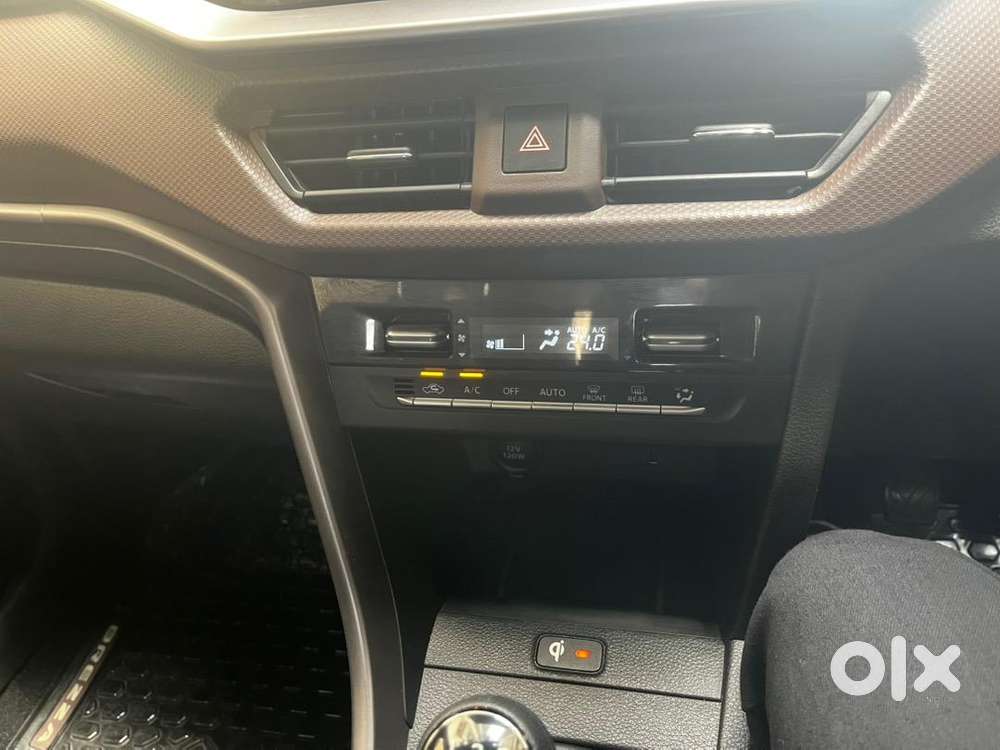 Maruti Breeza Smart Hybrid Zxi Plus 1.5l Mt2023 Fully New Condition