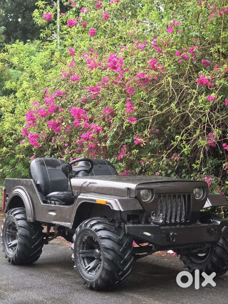 Mahindra Jeep Classic 1983