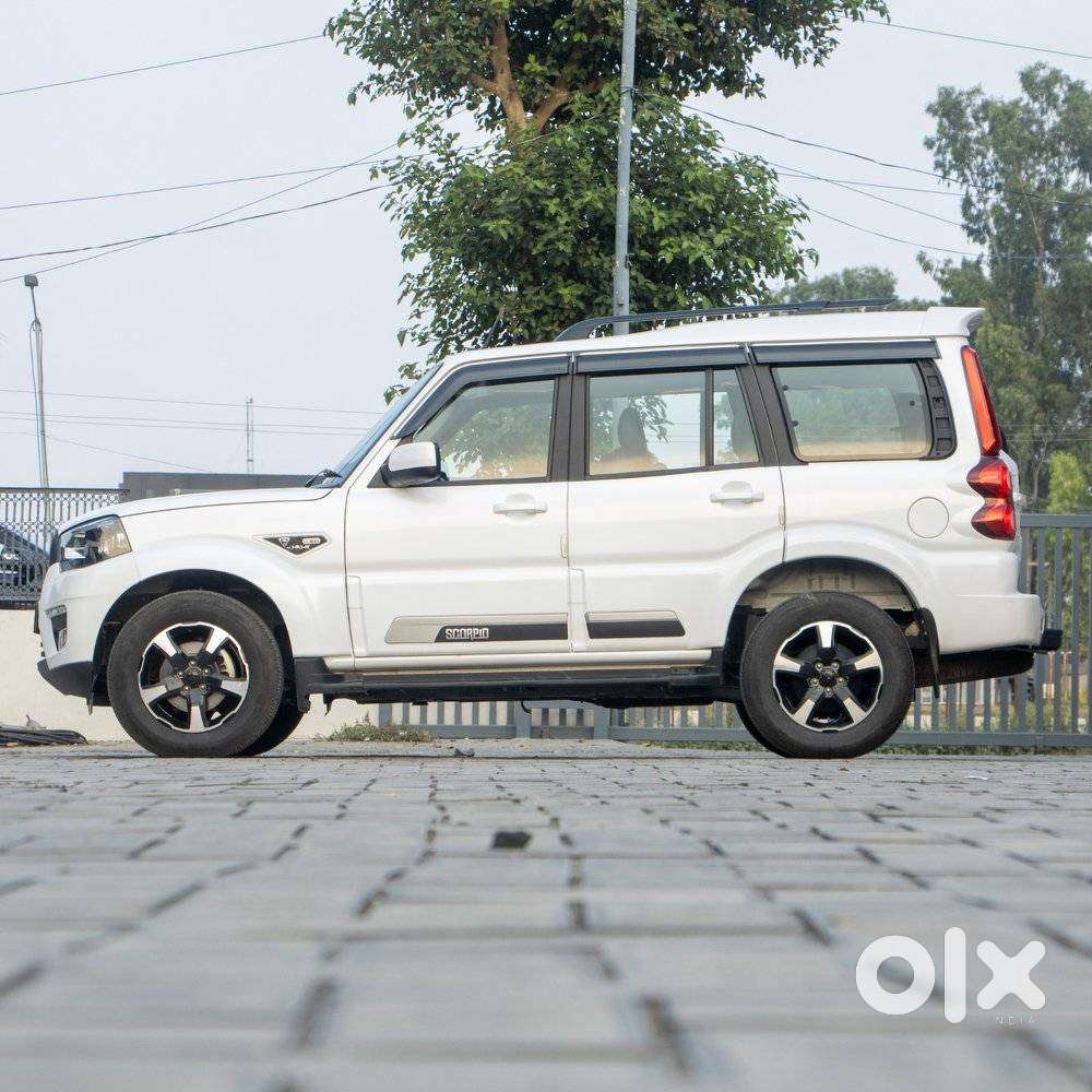 Mahindra Scorpio Classic 2.2 S 11 Mt 7 Str, 2024, Diesel