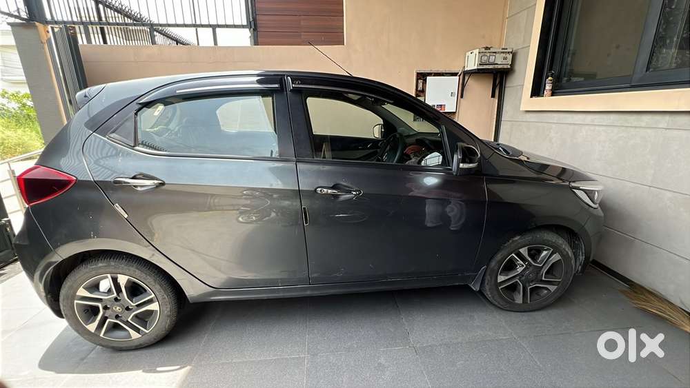 Tata Tiago Petrol 2024
