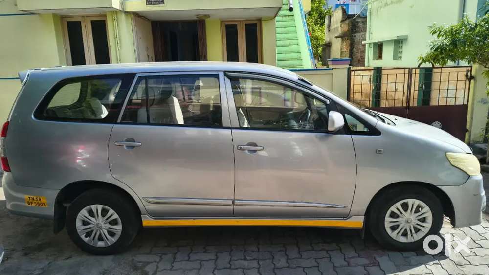 Toyota Innova 2.5 G 2015