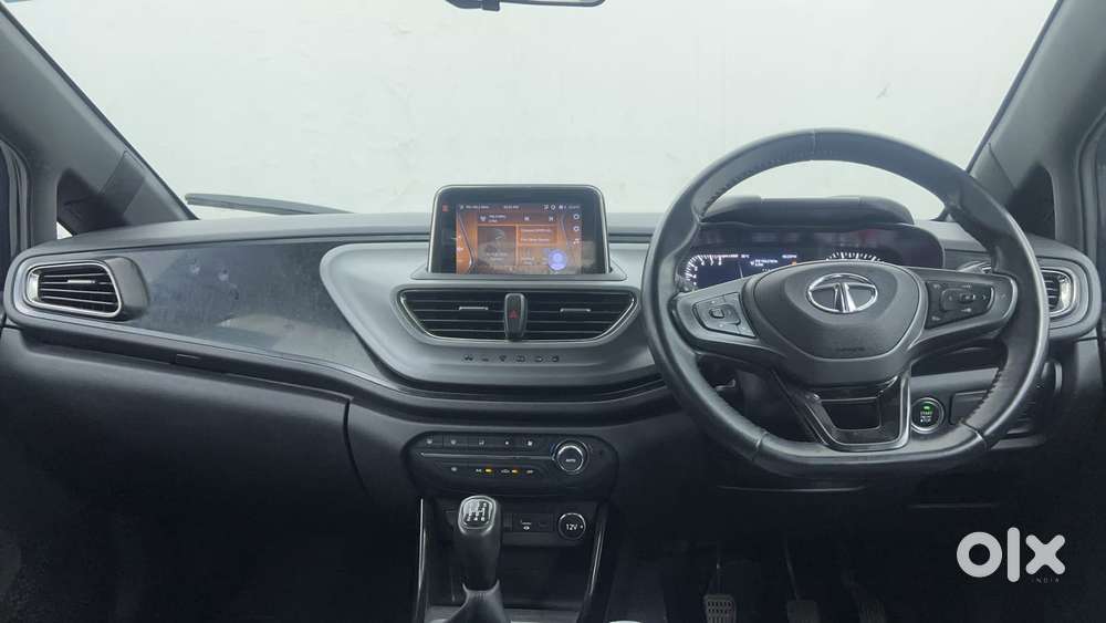 Tata Altroz 1.2 Xz Plus Dark Edition, 2021, Petrol