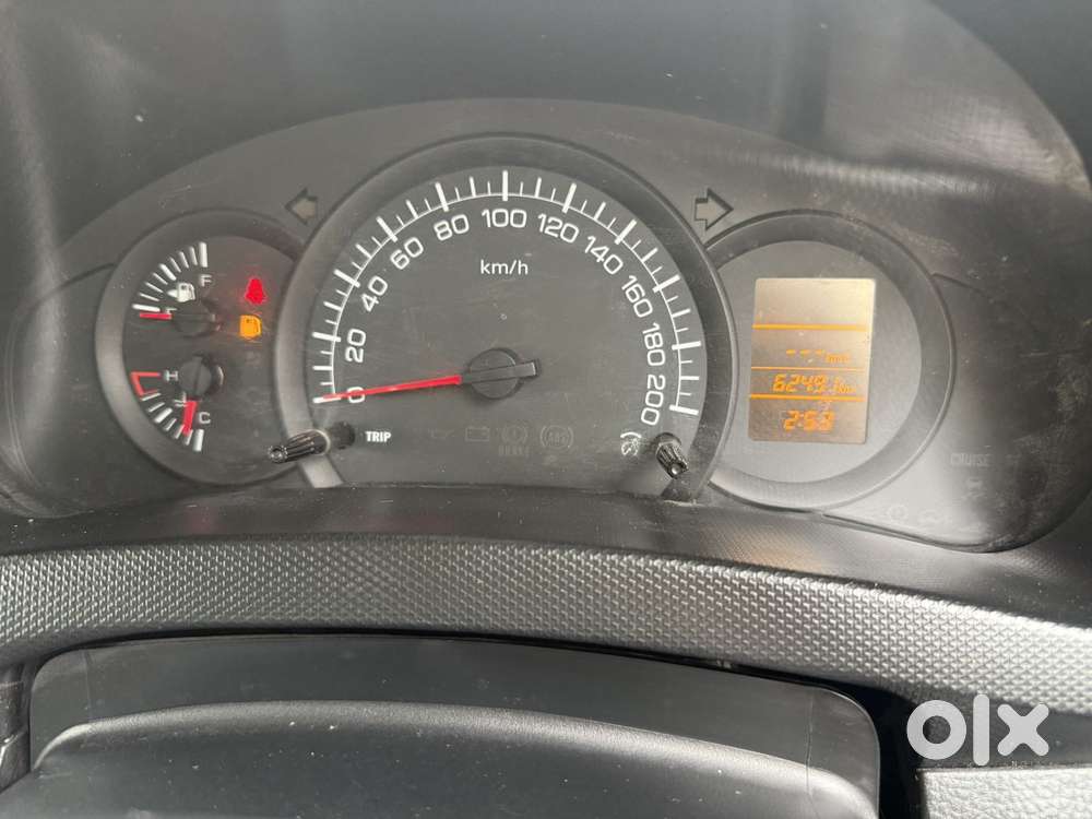 Maruti Suzuki Swift, 2015, Petrol