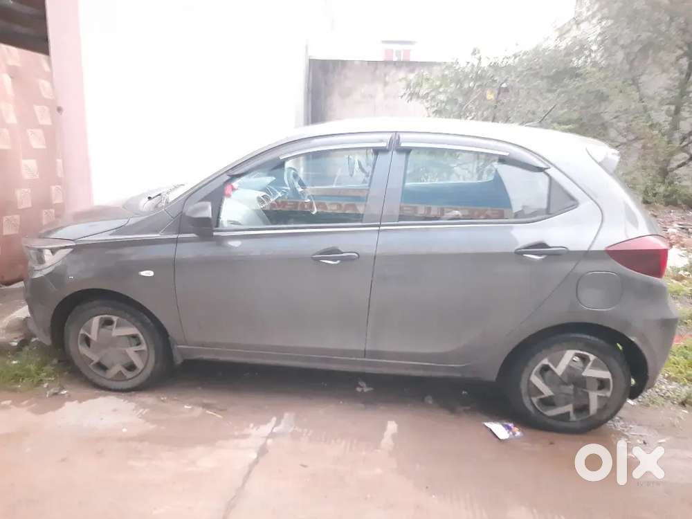 Tata Tiago 1.2 Revotron 2025