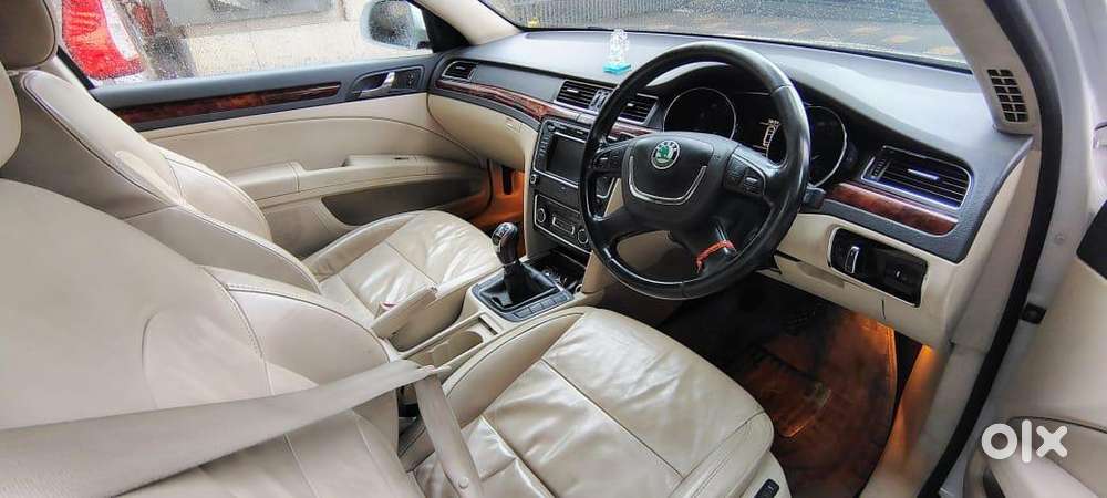 Skoda Superb 2013 Petrol Well Maintained