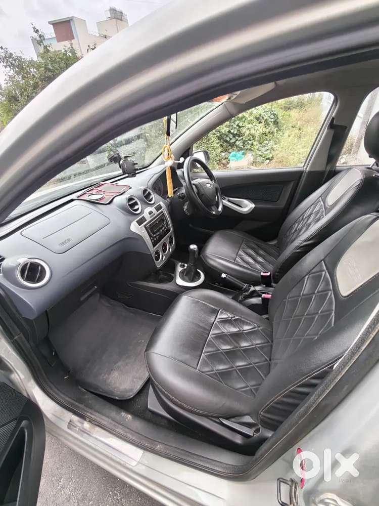 Ford Figo 1.2 Petrol Titanium Manual 2013