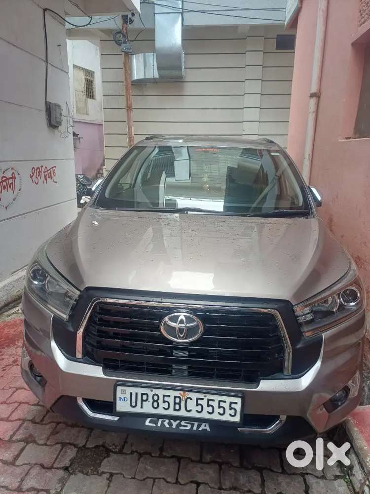 Toyota Innova Crysta 2018 Diesel 180000 Km Driven
