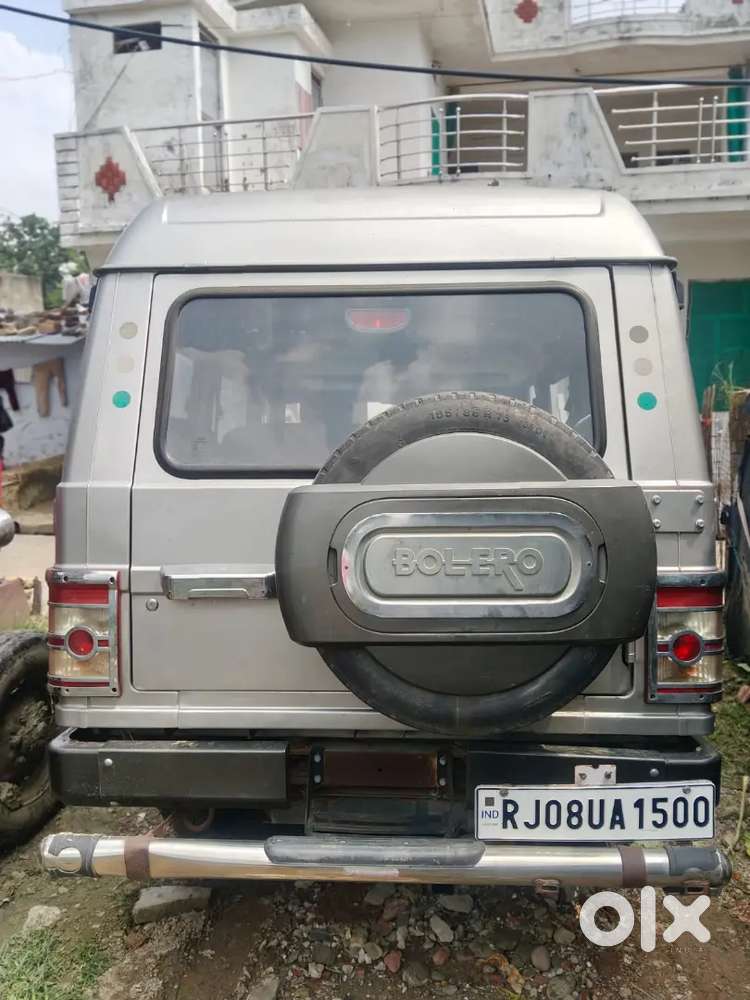 Mahindra Bolero Neo Plus 2011