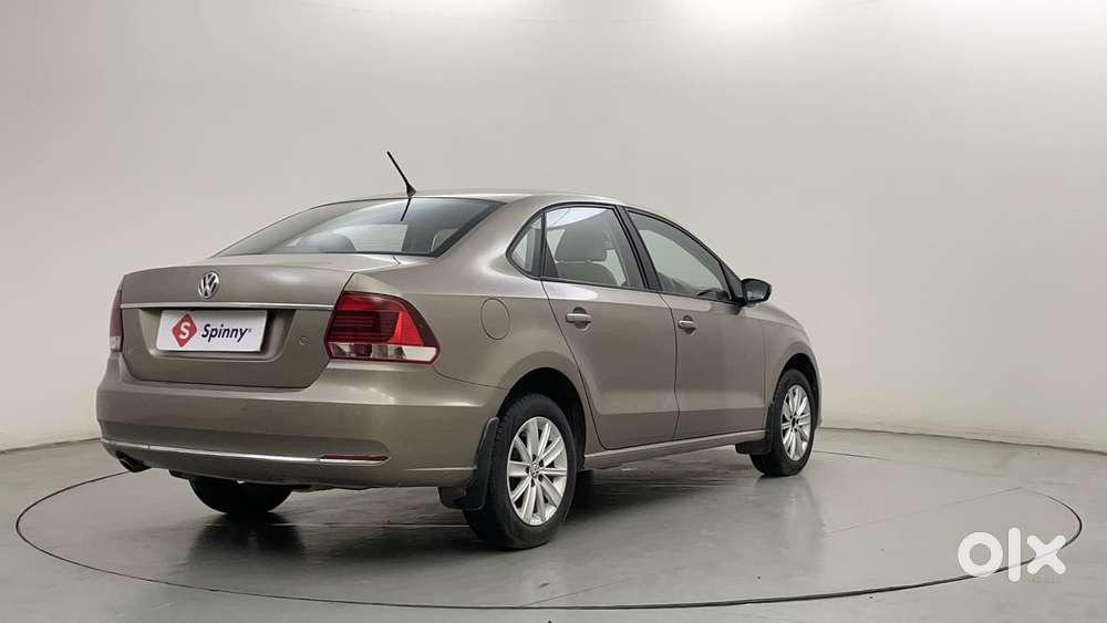 Volkswagen Vento 1.6 Highline, 2016, Petrol