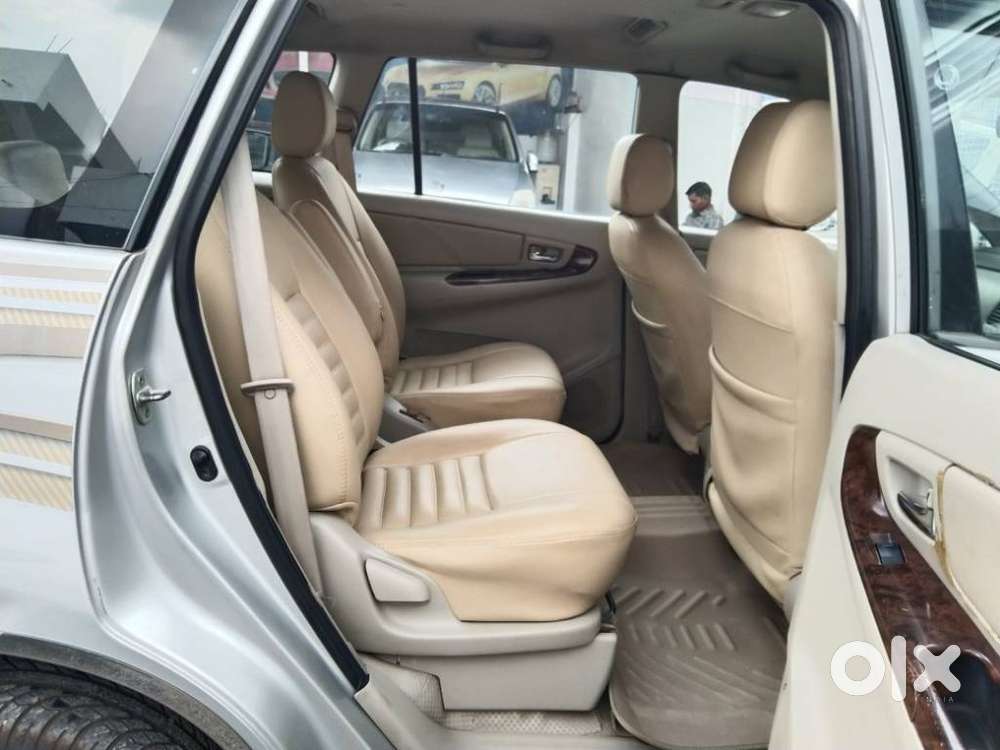 Toyota Innova 2.5 V 7 Str, 2014, Diesel