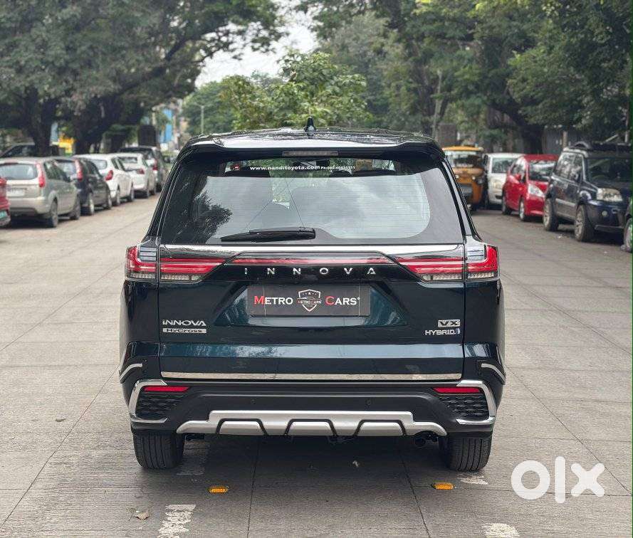 Toyota Innova Hycross 2.0 Vx Hybrid 7 Str, 2025, Petrol