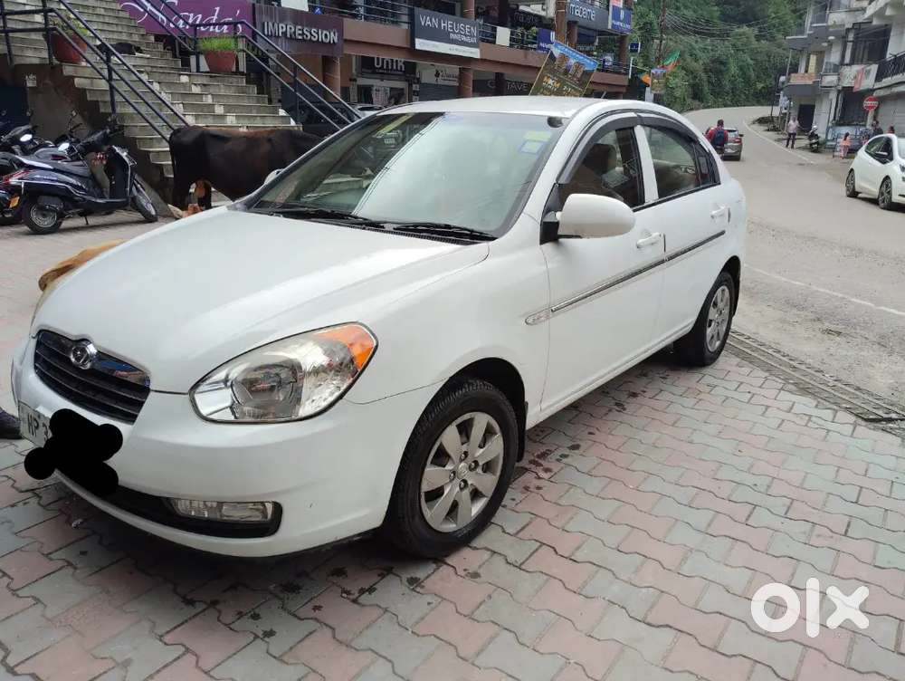 Hyundai Verna 2010 Petrol Manual