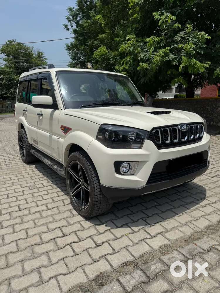 Mahindra Scorpio S10 2017 Diesel 93000 Km Driven
