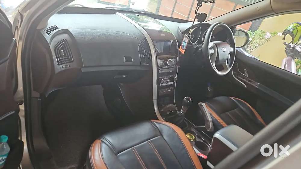 Mahindra Xuv500 (dec 2015) Diesel 93000 Km Driven