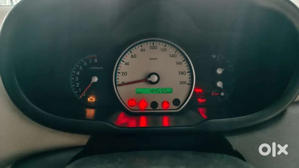 Hyundai I10 Sportz 2010 Petrol Manual 2032 Paper Ok