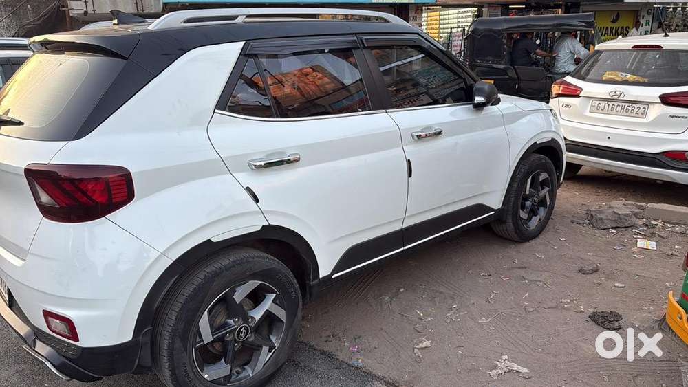 Hyundai Venue 2019 Diesel Well Maintained