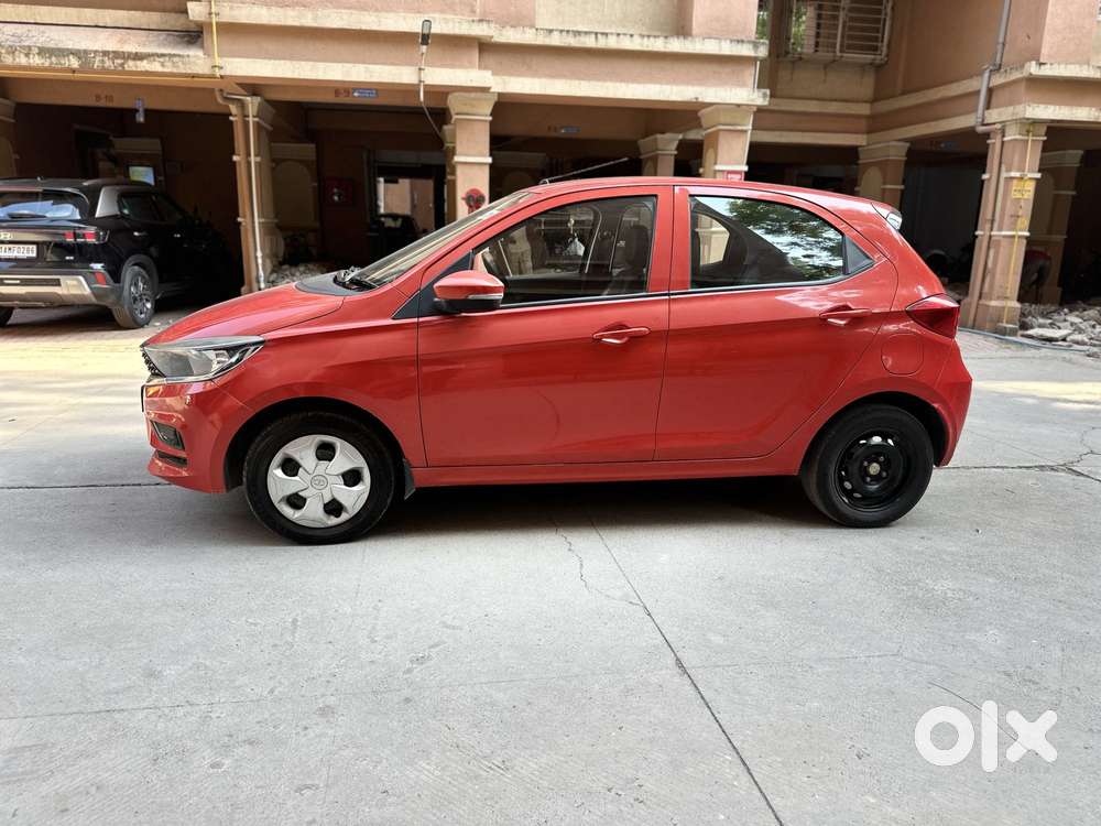 Tata Tiago 1.2 Revotron Xt (o), 2021, Petrol