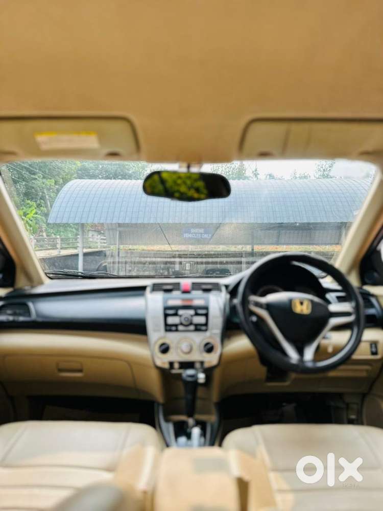 Honda City 2011-2013 V At Exclusive, 2010, Petrol