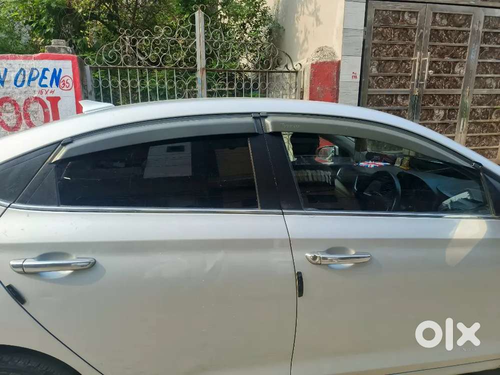 Hyundai Verna Sx At 2017
