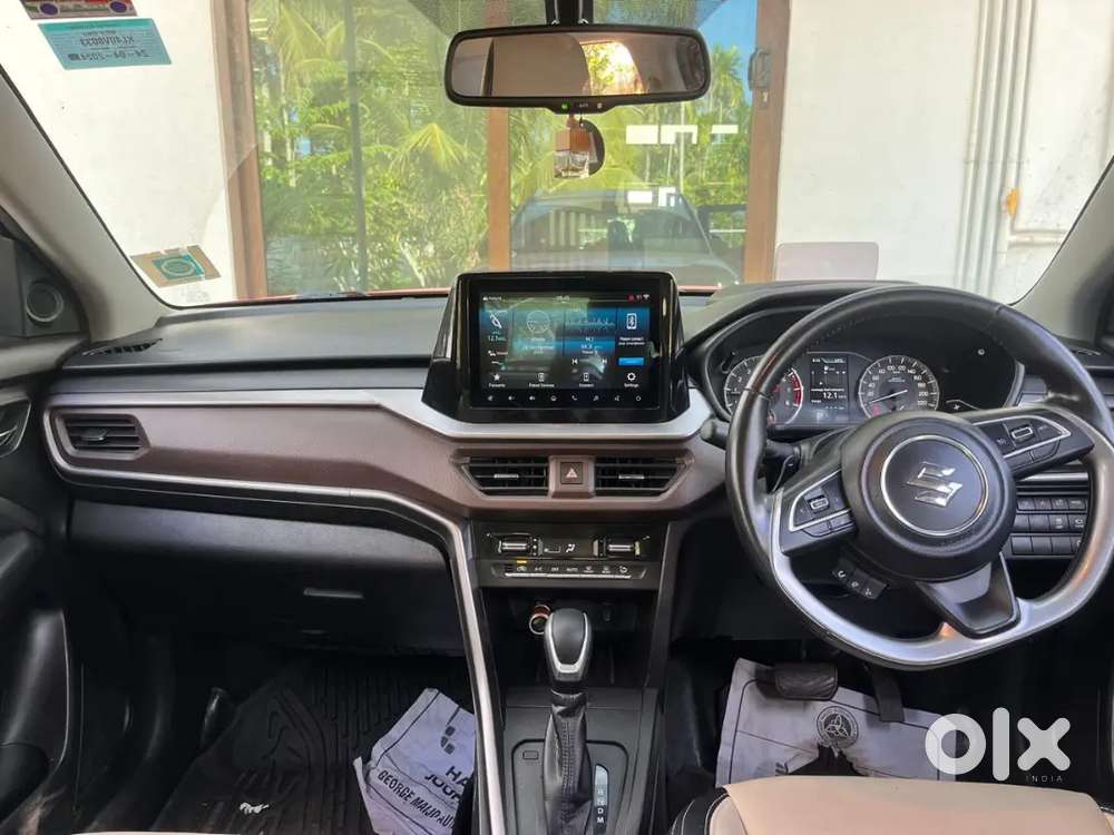 Maruti Brezza 2024 Zxi+at Dualtone