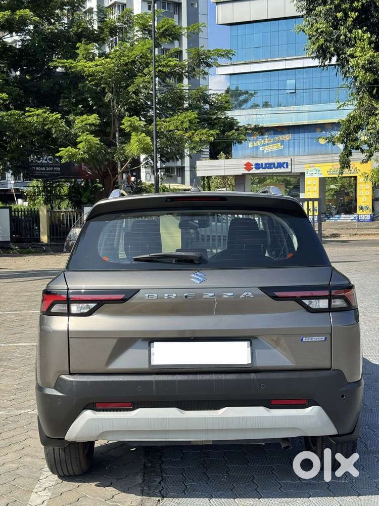 Maruti Suzuki Brezza 1.5 Zxi Plus At Smart Hybrid, 2023, Petrol