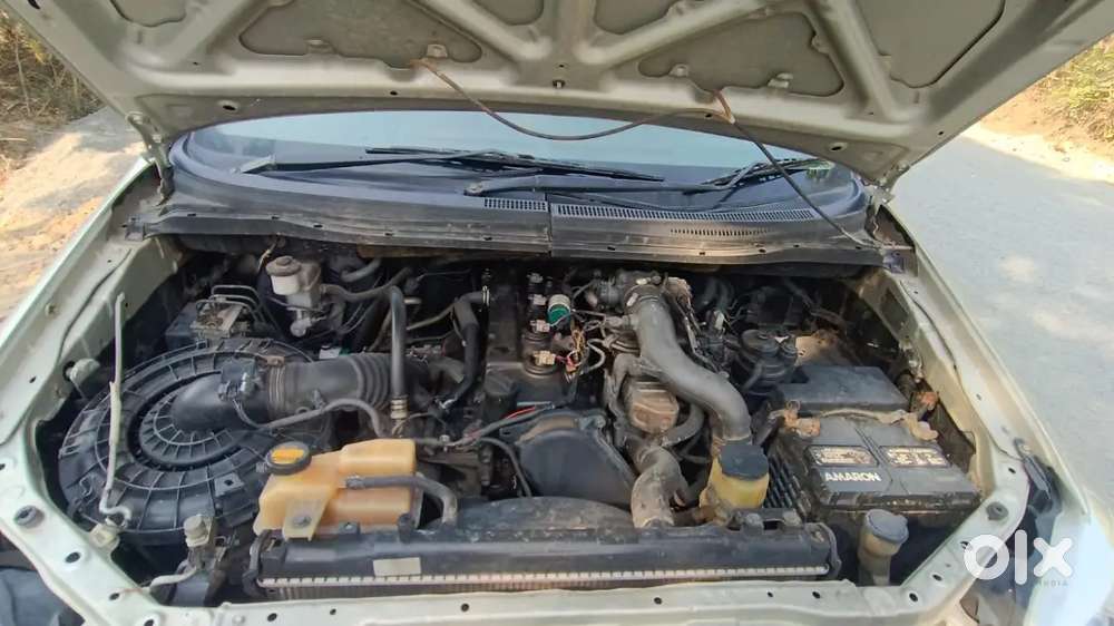 Toyota Innova 2.5 V (e4) 8s Good Condition Car Selling