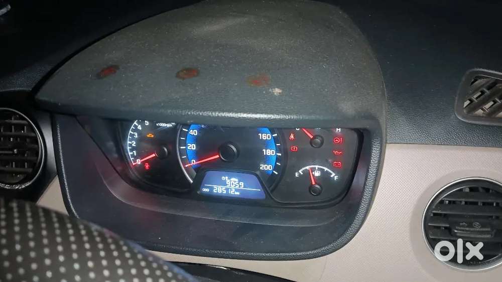Hyundai Xcent 2017 Petrol 28500 Km Driven