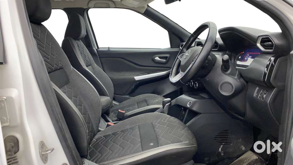 Nissan Magnite 1.0 Xv Turbo Cvt, 2021, Petrol