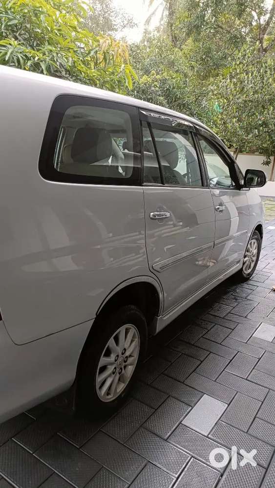 Toyota Innova 2013 Diesel Well Maintained