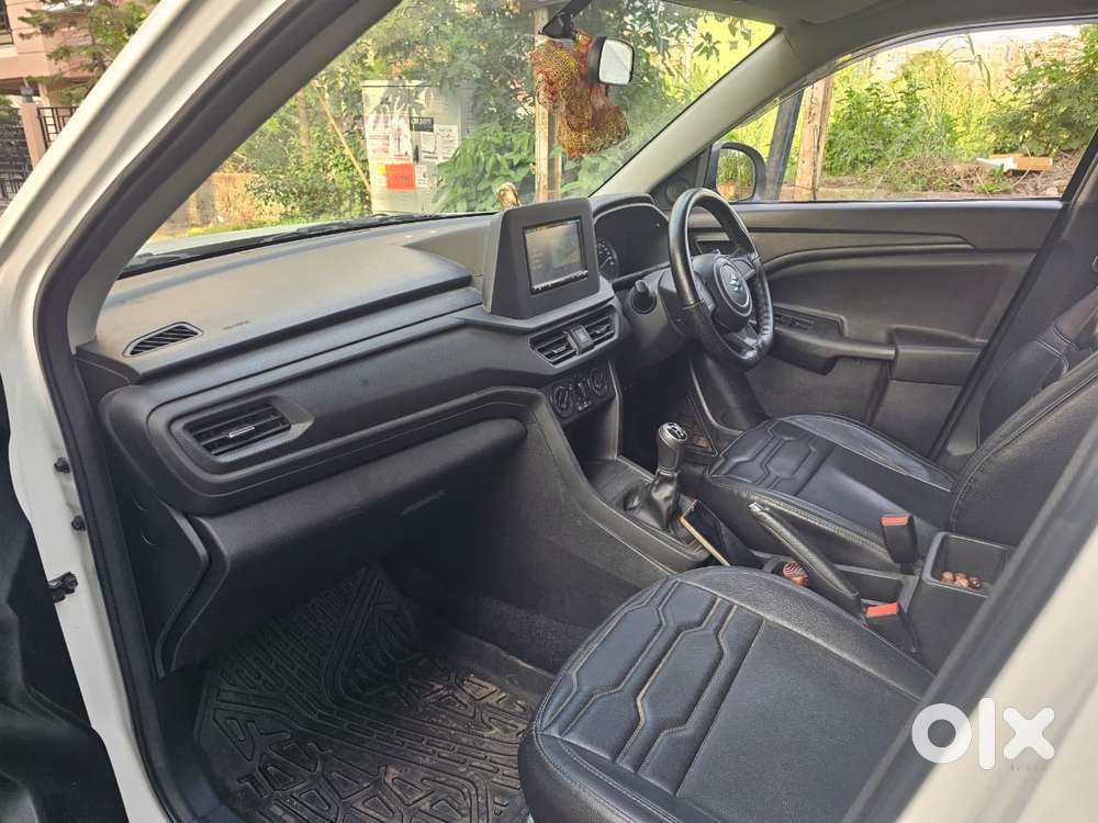 Maruti Suzuki Brezza 1.5 Lxi Smart Hybrid, 2023, Petrol