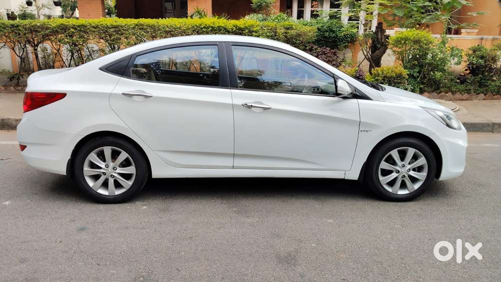 Hyundai Verna Fluidic 1.6 Vtvt Sx Opt, 2013, Petrol