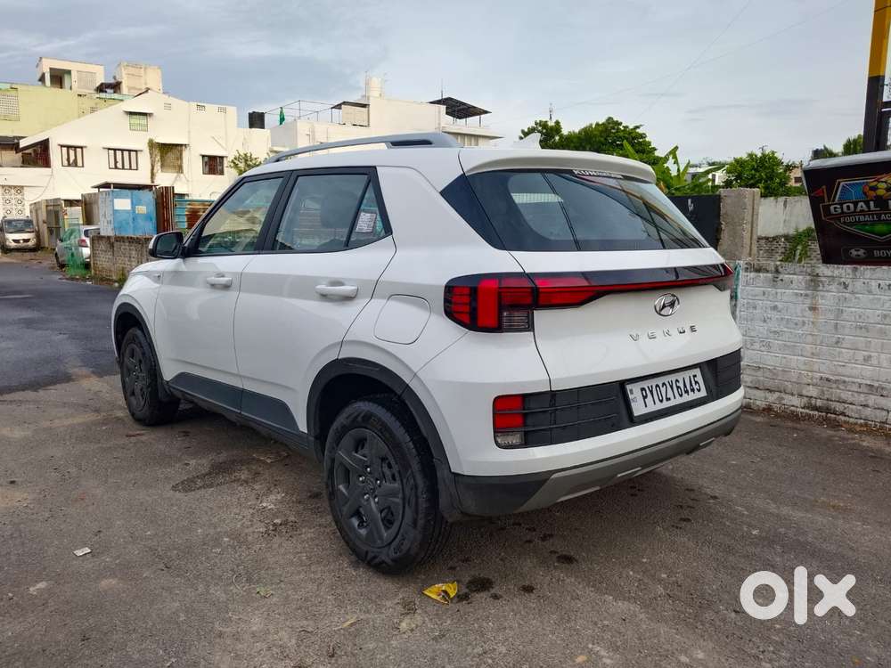 Hyundai Venue, 2025, Petrol