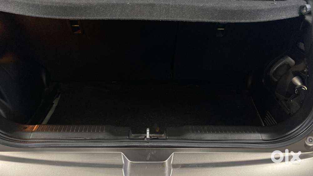 Maruti Suzuki Swift 2018 Zxi, 2019, Petrol