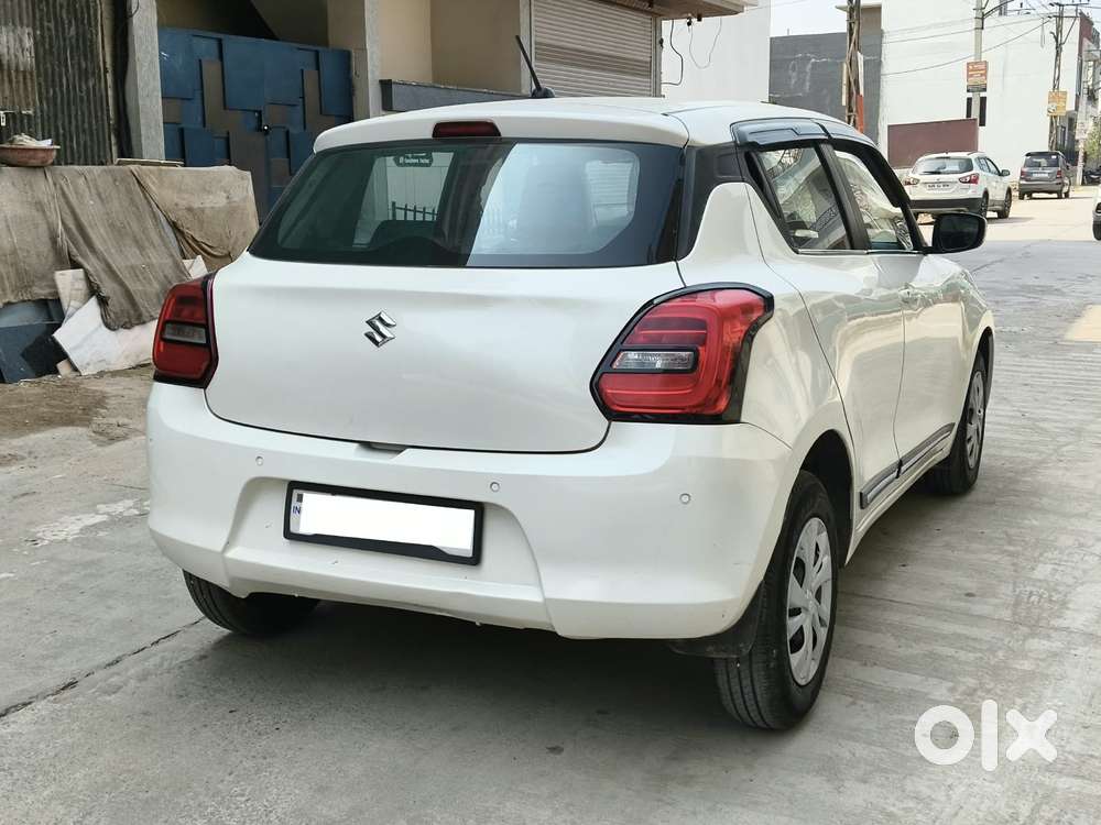 Maruti Suzuki Swift Vxi Optional, 2020, Petrol