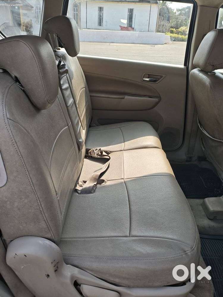 Maruti Suzuki Ertiga Vxi At, 2017, Petrol