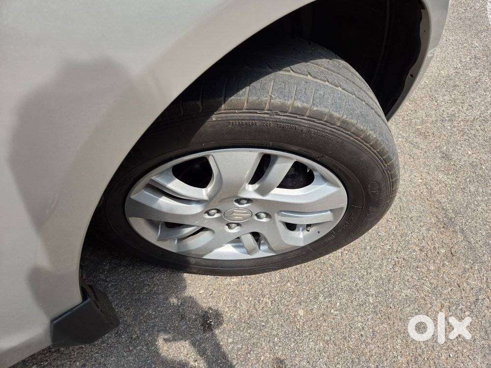 Maruti Suzuki Swift Dzire Zxi + Mt, 2013, Petrol