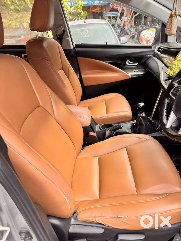 Toyota Innova Crysta 2.4 V 8 Str, 2017, Diesel