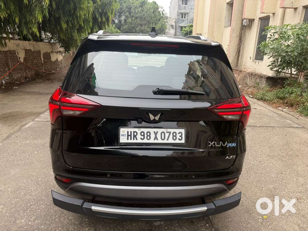 Mahindra Xuv700 2.0 Ax 5 Petrol At Str, 2025, Petrol