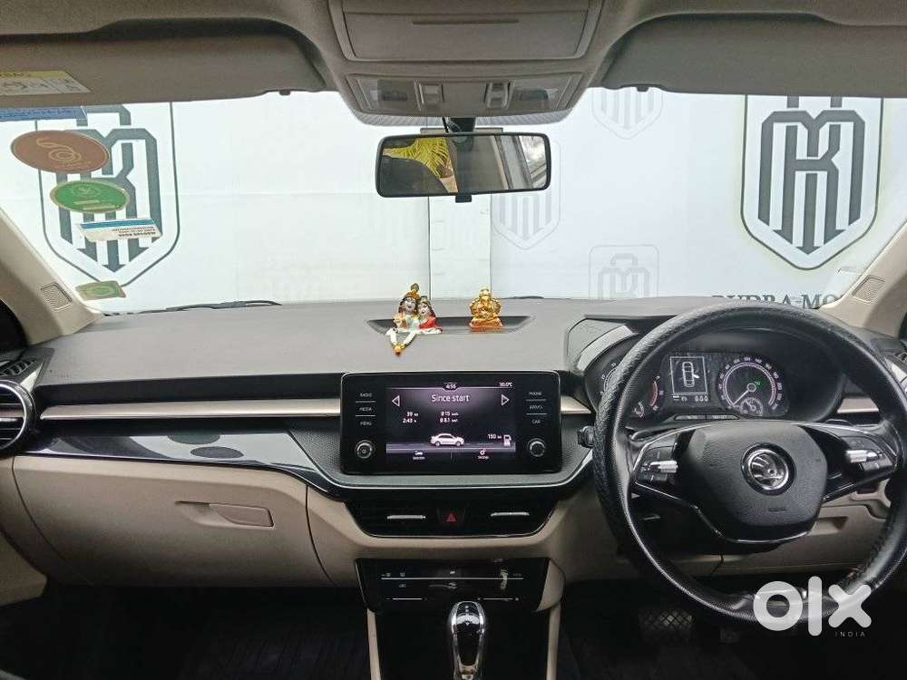Skoda Slavia 1.0 Ambition Tsi, 2023, Petrol